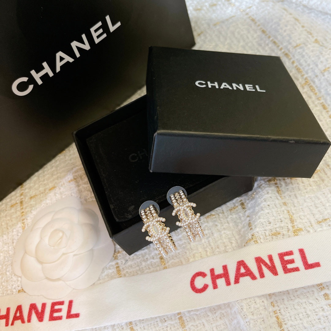 2025 Luxurious Full Pearl Rhinestone Earrings