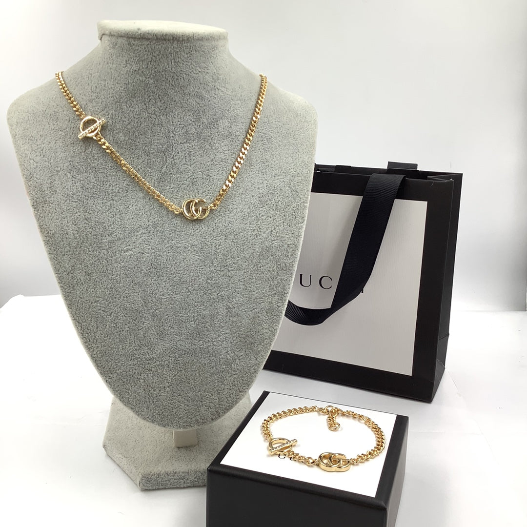 2025 Letter Chain Bracelet Necklace Set