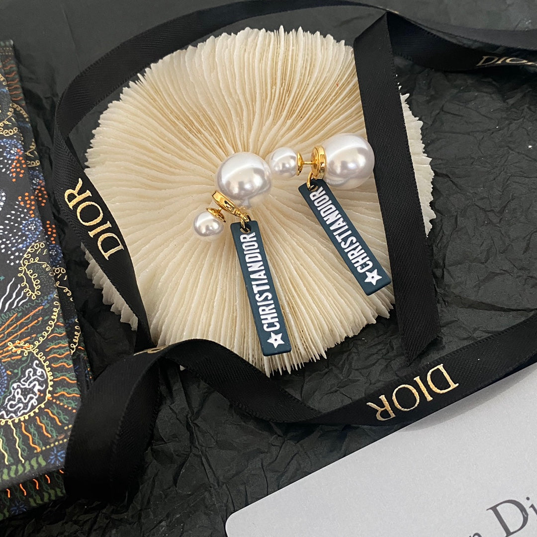 2025 Letters Square Drop Earrings