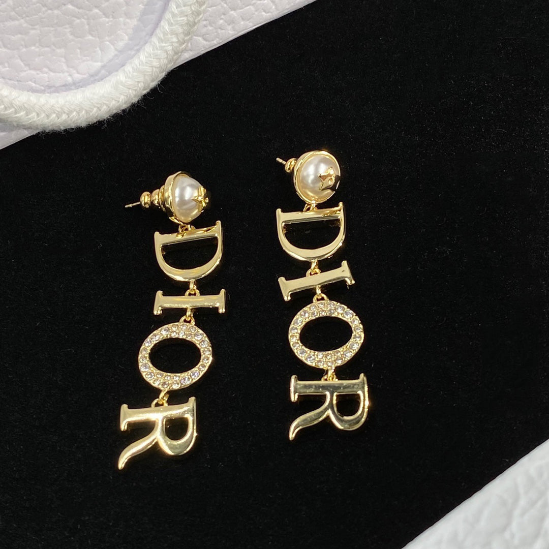 2025 Letter Drop Pearl Earrings