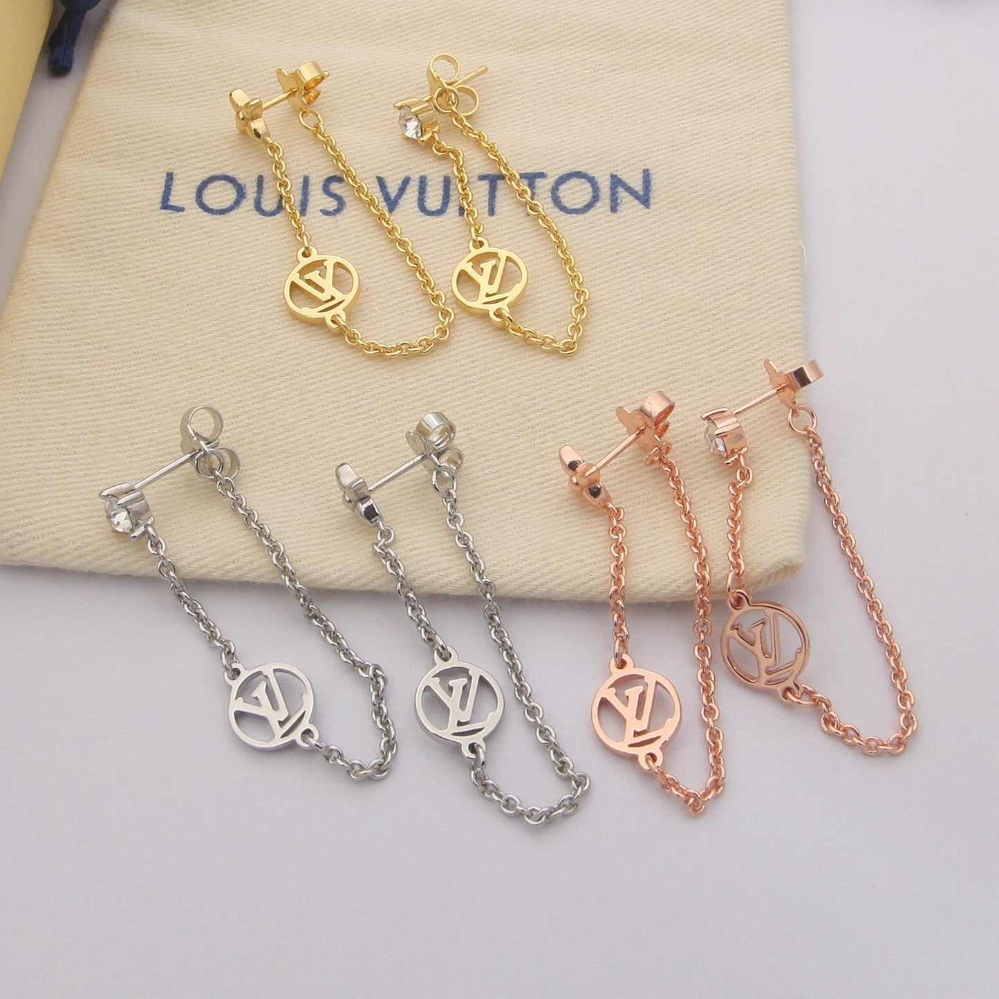 2025 Petit Asymmetric Chain Earrings