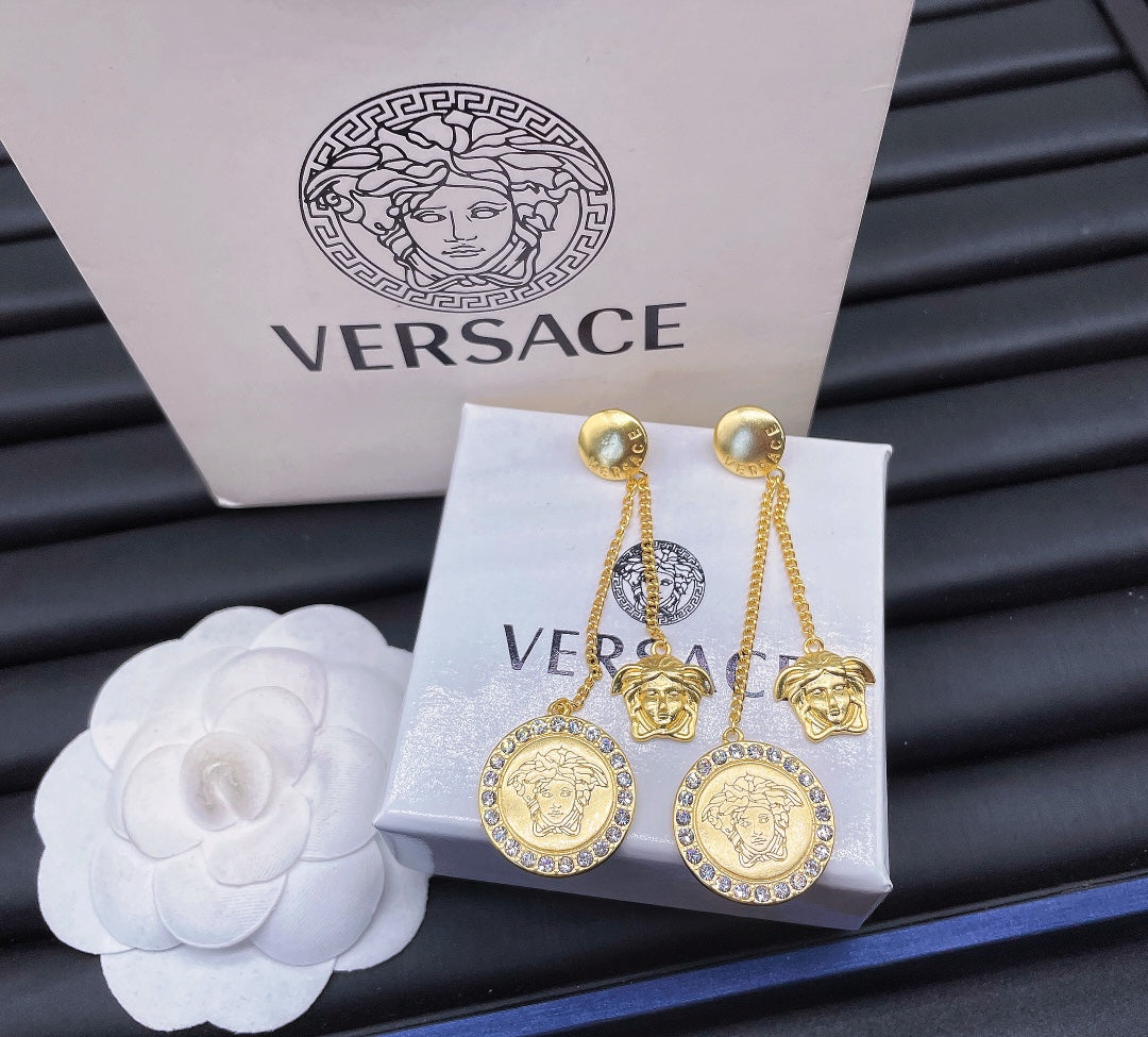 2025 Medusa Chain Drop Earrings