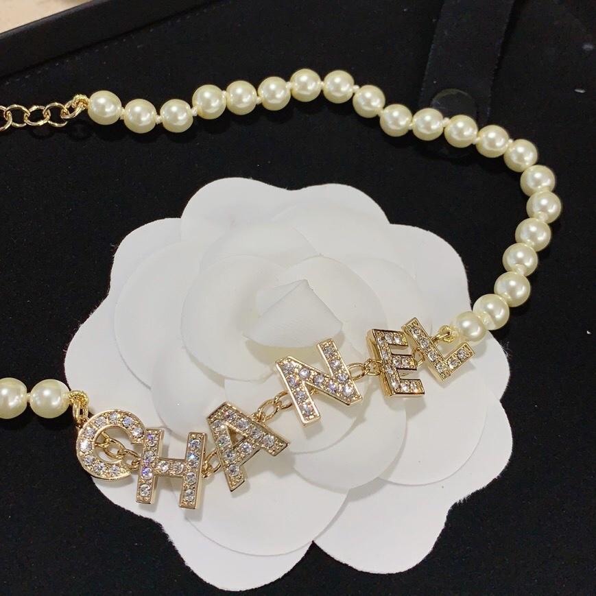 2025 Luxury Rhinestone Pearl Letter Necklace
