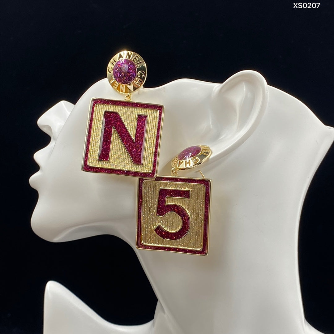 2025 Fashion Square Alphabet Pendant Earrings
