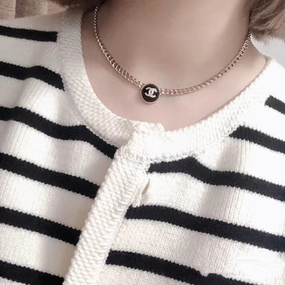 2025 Fashion Rhinestone Round Double C Necklace