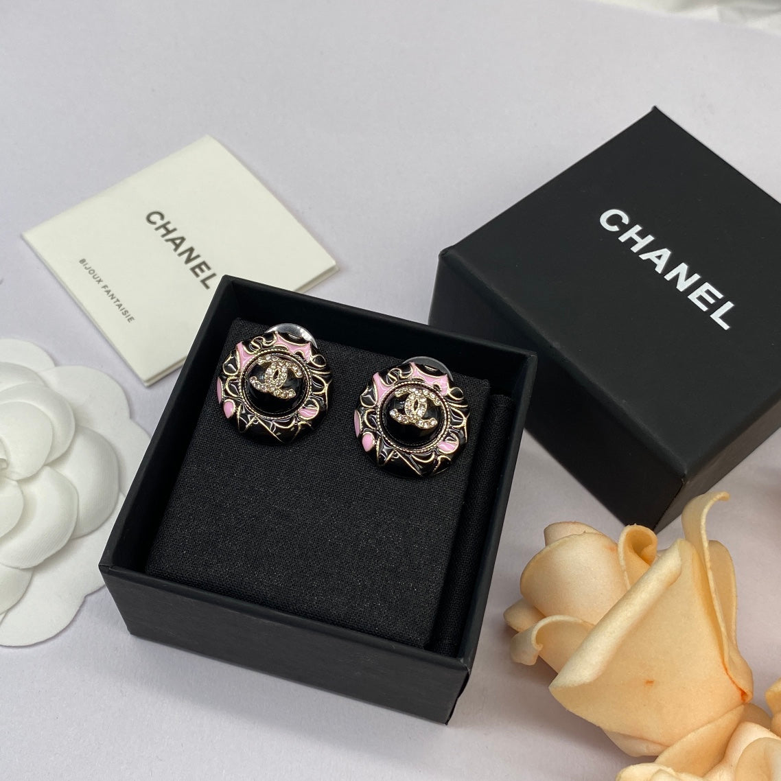 2025 Fashion double C rhinestone graffiti earrings