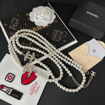 2025 Fashion double CC pearl pendant necklace
