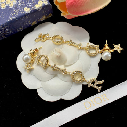 2025 Fashion rhinestone star pendant earrings