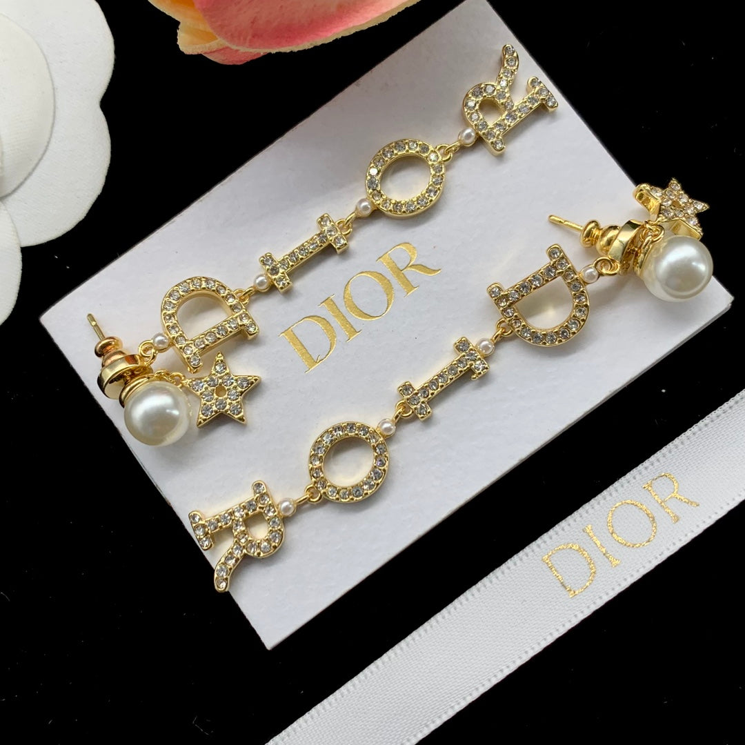 2025 Fashion rhinestone star pendant earrings