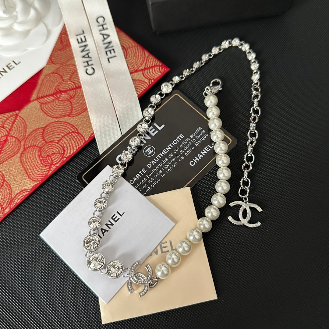 2025 Fashion CC rhinestone pearl necklace