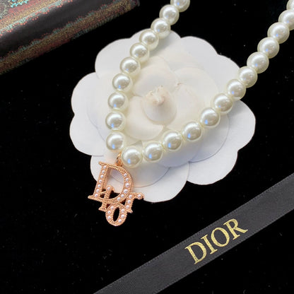 2025 Fashion CD pearl necklace