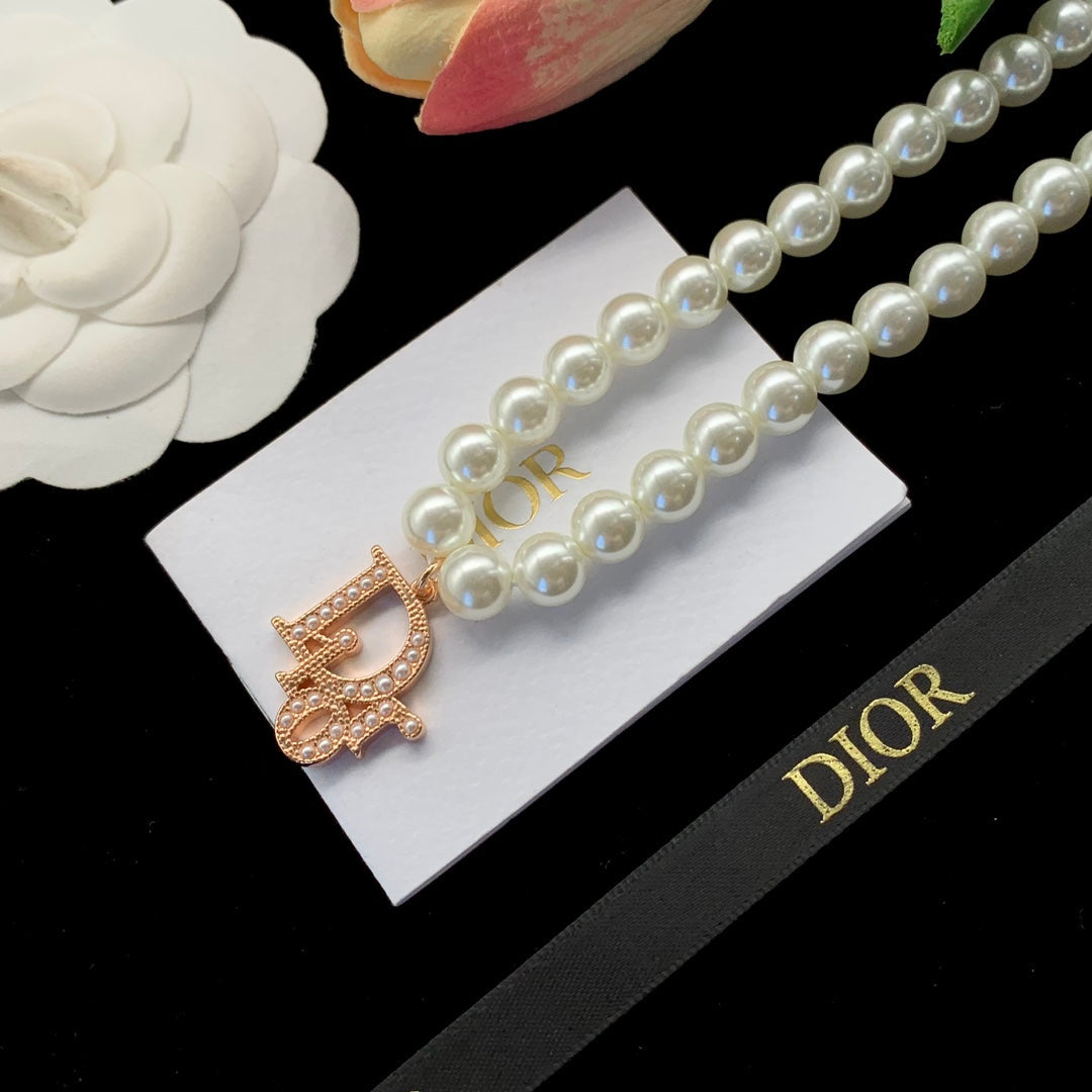 2025 Fashion CD pearl necklace