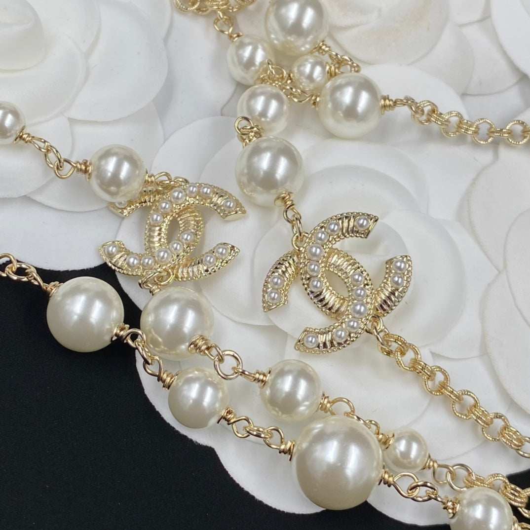 2025 Fashion Pearl Rhinestone Charm Necklace
