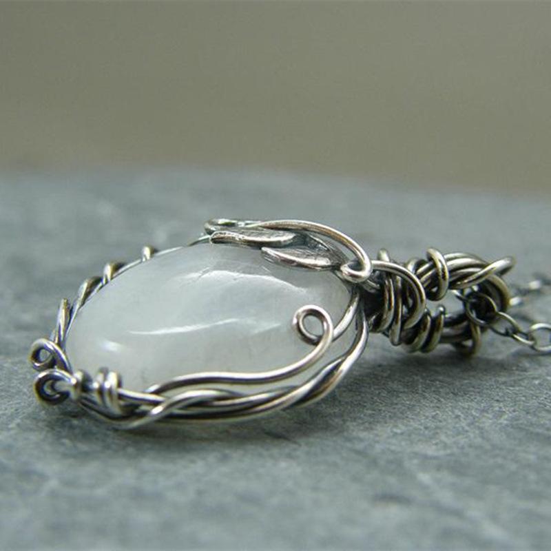 2025 Retro Winding Moonstone Necklace