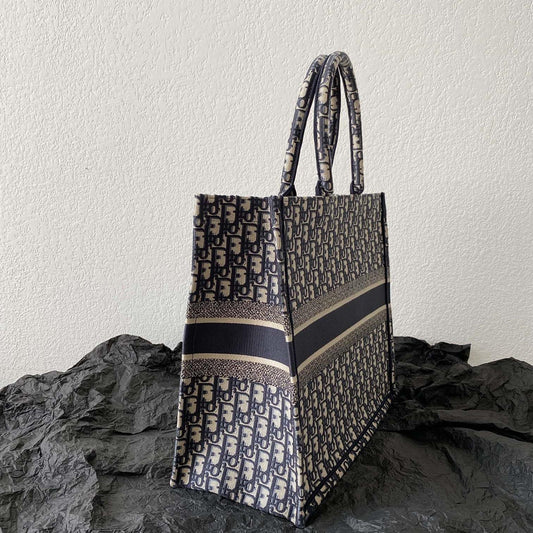 2025 Bag Book Tote Bag D9