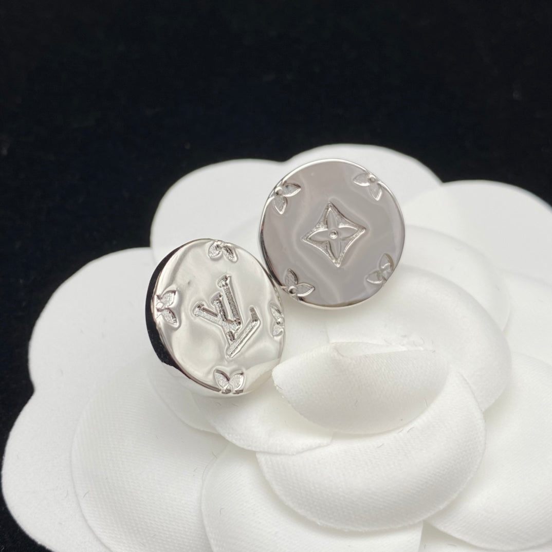 2025 Round Logo Letter Stud Earrings