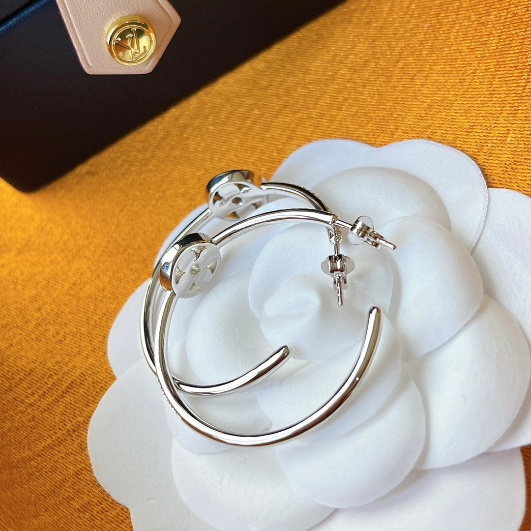 2025 Monogram Flower Diamond Earrings