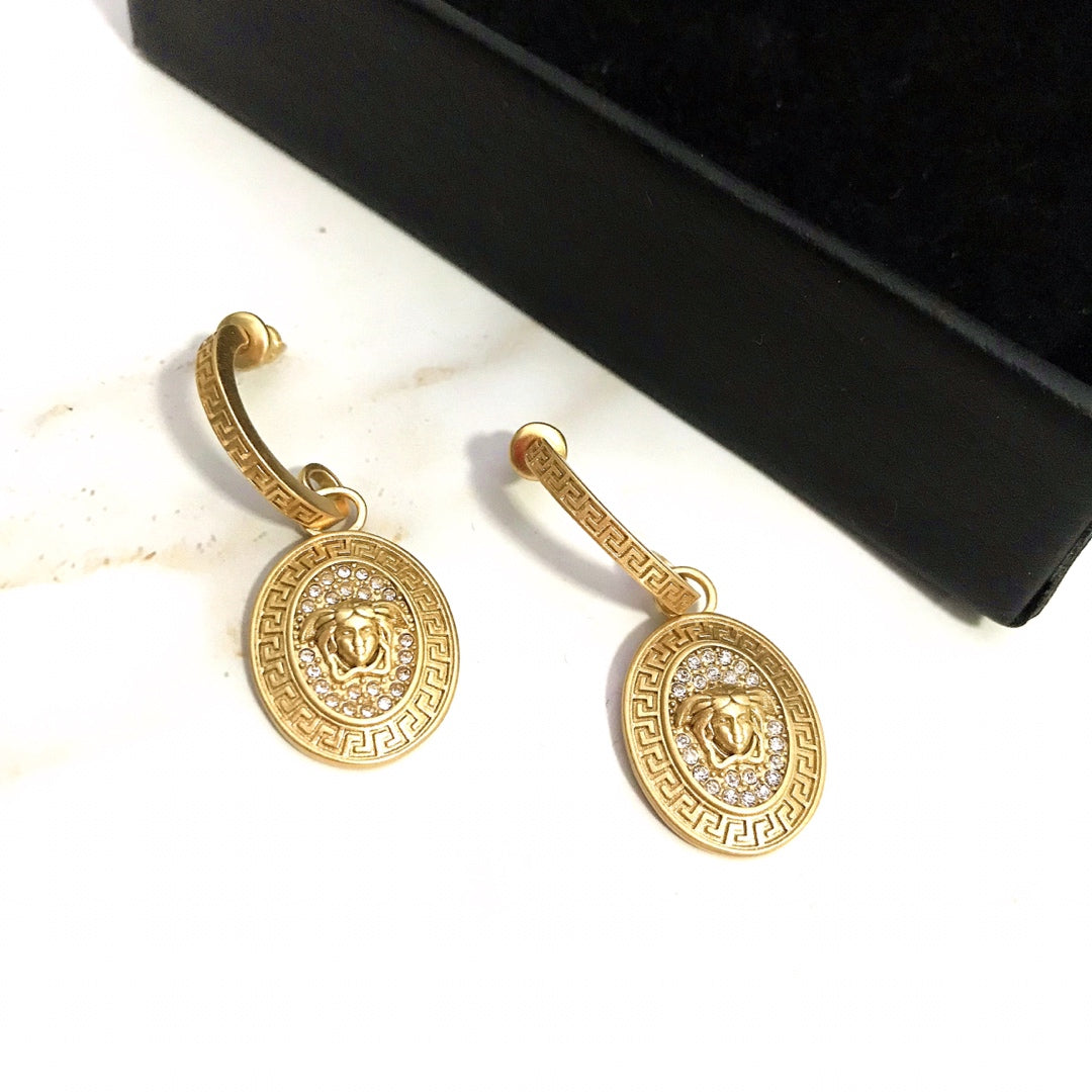 2025 Series Diamond Earrings